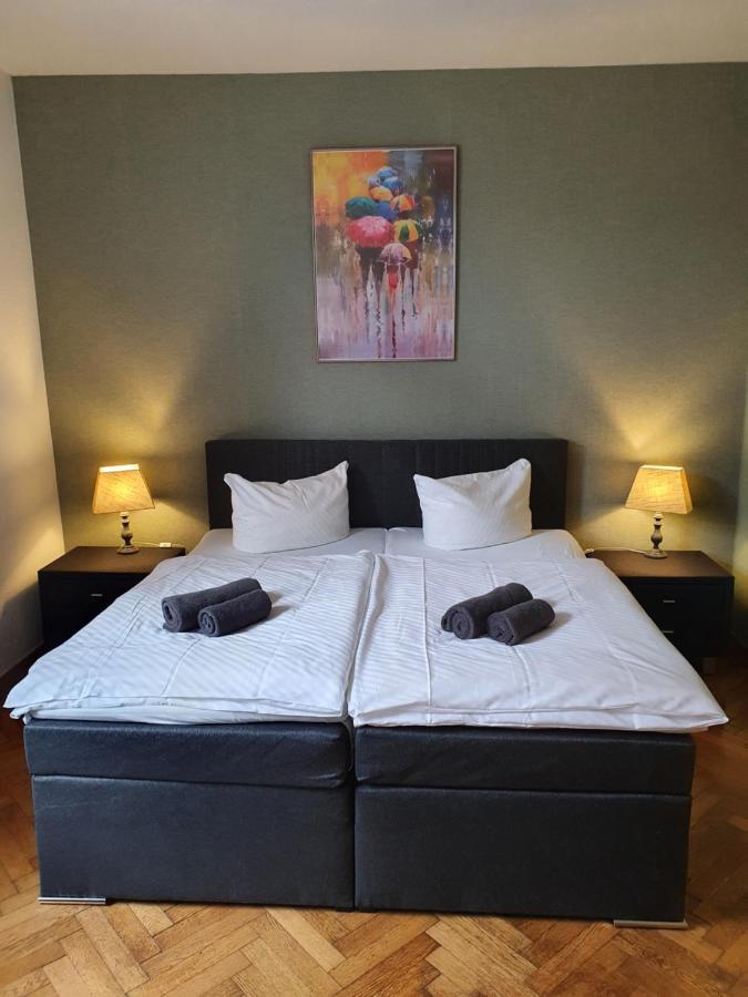 Hotel Restaurant Zum Hollaender Hof Abádszalók ภายนอก รูปภาพ