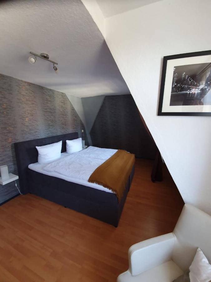 Hotel Restaurant Zum Hollaender Hof Abádszalók ภายนอก รูปภาพ