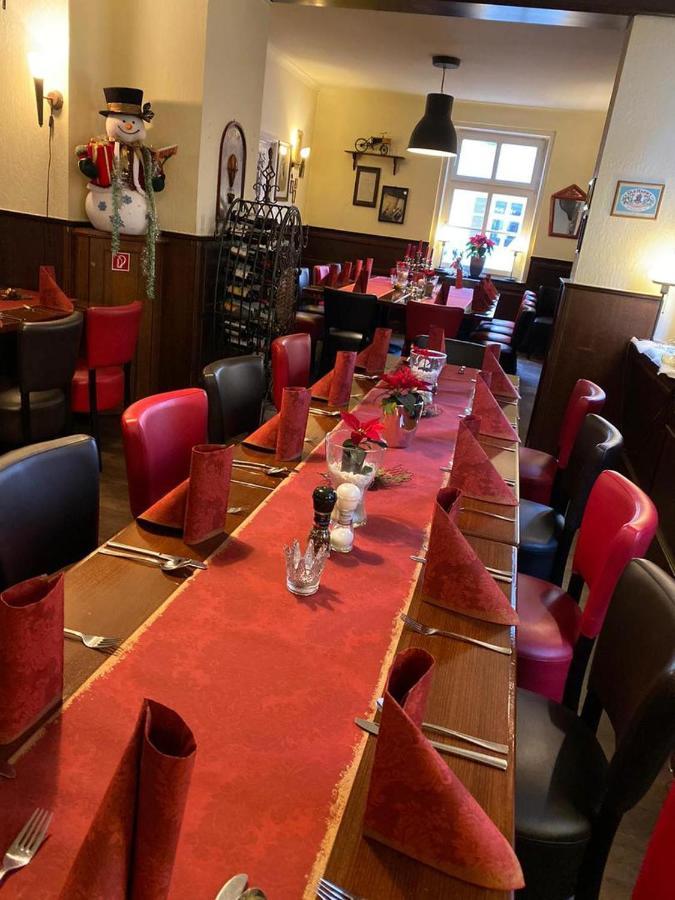 Hotel Restaurant Zum Hollaender Hof Abádszalók ภายนอก รูปภาพ